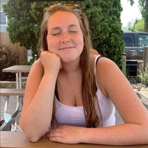 Meet your Posher, Bethany